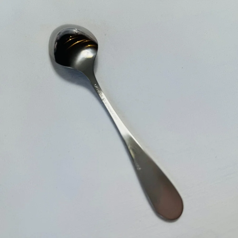 Oneida OMNI Stainless Flatware One Teaspoon Satin Heirloom Cube Mark